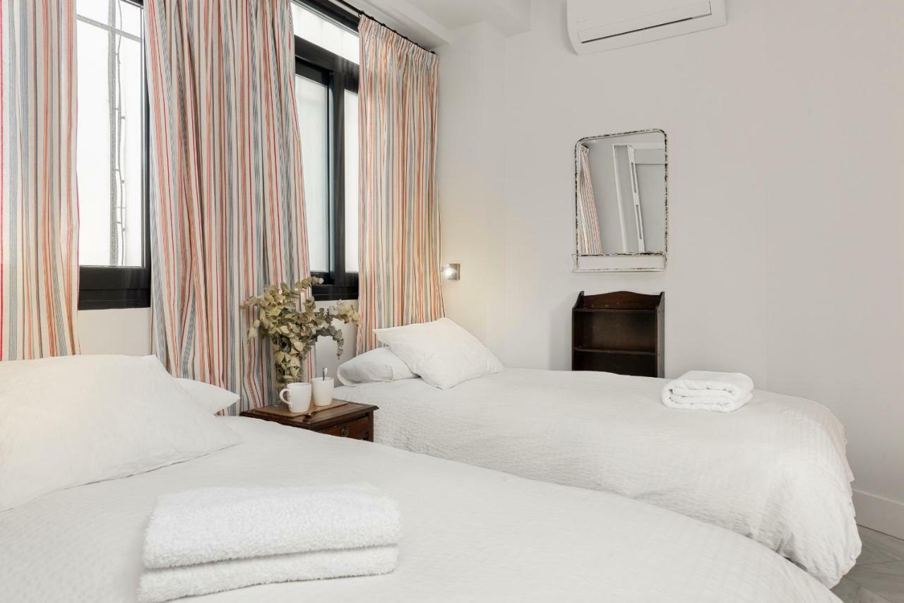 Apartamento La Catedral Севилья Экстерьер фото